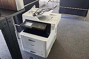 보험회사 사장실 브라더 mfc-8900cdw 칼라레이저…